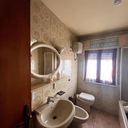 Apartment Autentica Dell'isola-casama Tra Mari E Monti
