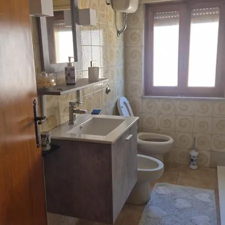 Autentica Dell'isola-casama Tra Mari E Monti